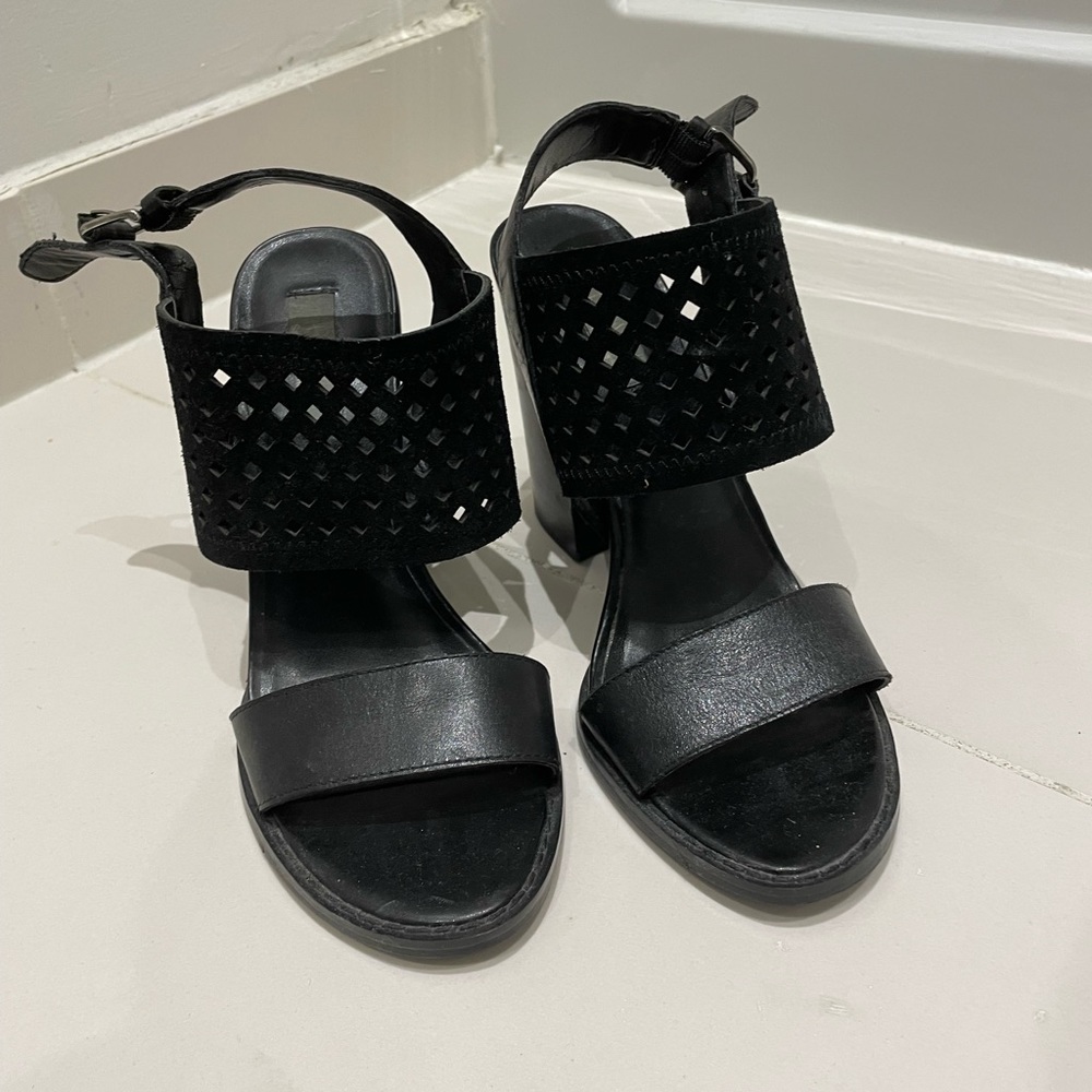 Saks fifth avenue brand black heeled sandals